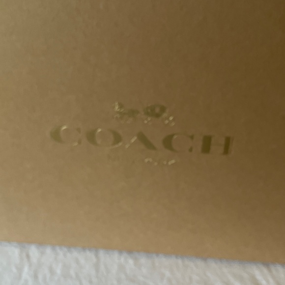 Coach: EMPTY Tan Gift Box - Picture 8 of 10
